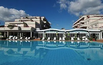 Aparthotel Ihr Le Terrazze 3*