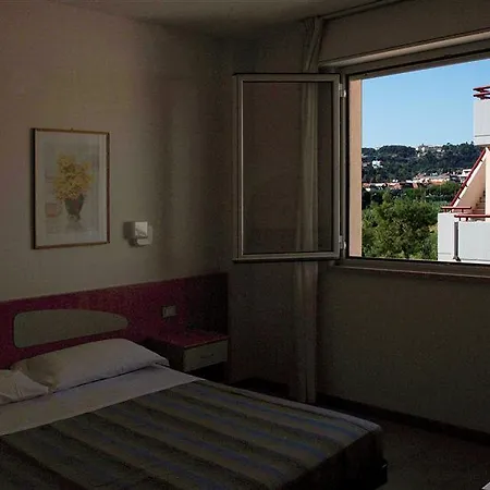Ihr Le Terrazze Aparthotel 3*