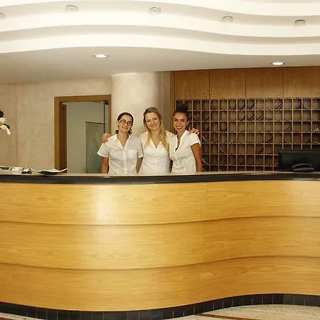 Ihr Le Terrazze 3* Grottammare