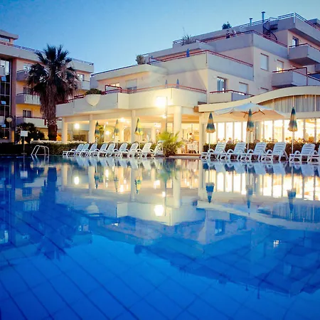 Ihr Le Terrazze Aparthotel Grottammare