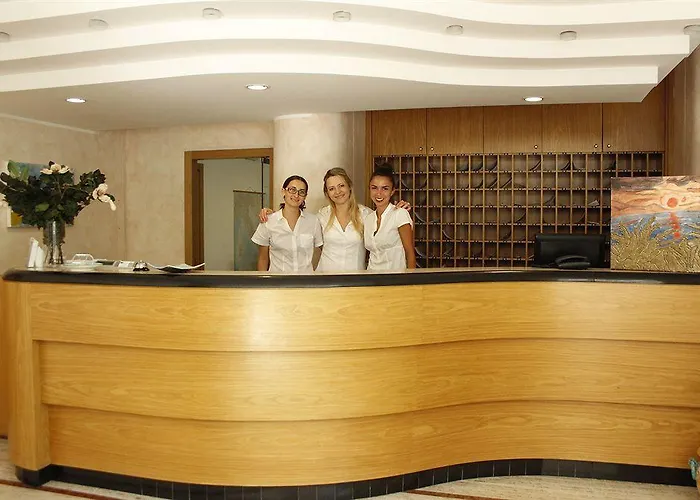 Ihr Le Terrazze 3* Grottammare